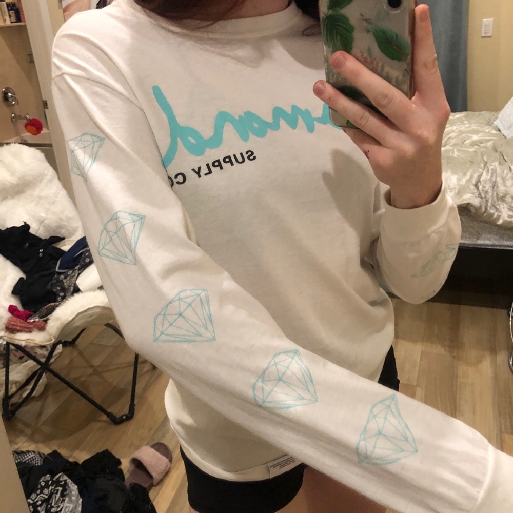 Diamond long sleeves skater tee!🥰✨